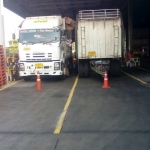 งานตีเส้นลานจอดรถด้วยสีเทอร์โมพลาสติกสีเหลือง หน่วยงานนิคมฯ สมุทรสาคร