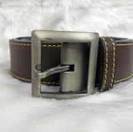 เข็มขัดหนังผู้ชาย หนังเงาหัวเหล็กเงินด้าน ทรงเหลี่ยมสวย