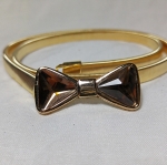 เข็มขัดแฟชั่นผู้หญิง สายปริงรูปโบว์มีเพชรประดับ