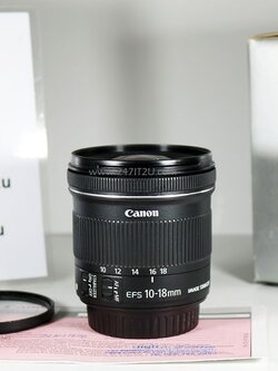 Canon lens EF-S 10-18mm f4.5-5.6 IS STM