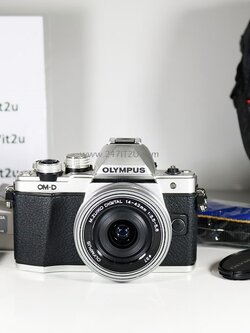 กล้อง Olympus OM-D E-M10 mark 2 พร้อมเลนส์ 14-42mm สี Silver