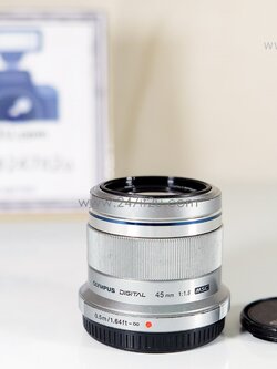 เลนส์ Olympus 45mm f1.8 สีsilver