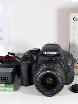 Canon 600D พร้อมเลนส์ 18-55mm is II