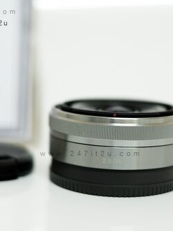 เลนส์ Sony E-mount 16mm f2.8 สีเงิน