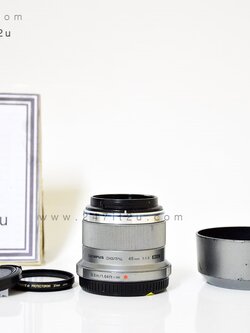 เลนส์ Olympus 45 mm f1.8 สีซิลเวอร์