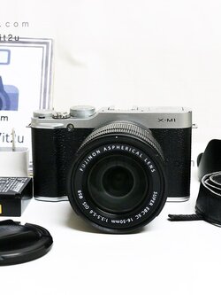Fujifilm X-M1 พร้อมเลนส์ 16-50mm f3.5-5.6 สี silver