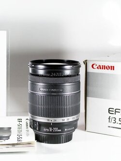 เลนส์ Canon EF-S 18-200mm f 3.5-5.6 IS มีกล่อง