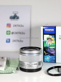เลนส์ Olympus M.Zuiko 25mm f1.8 สี silver