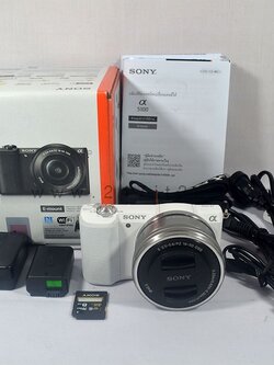 Sony A5100 สีขาว พร้อม เลนส์ 16-50mm สภาพสวย
