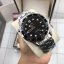 นาฬืกา Omega รุ่น Seamaster Master Chronometer สีเงิน กรอบเซรามิคสีดำ
